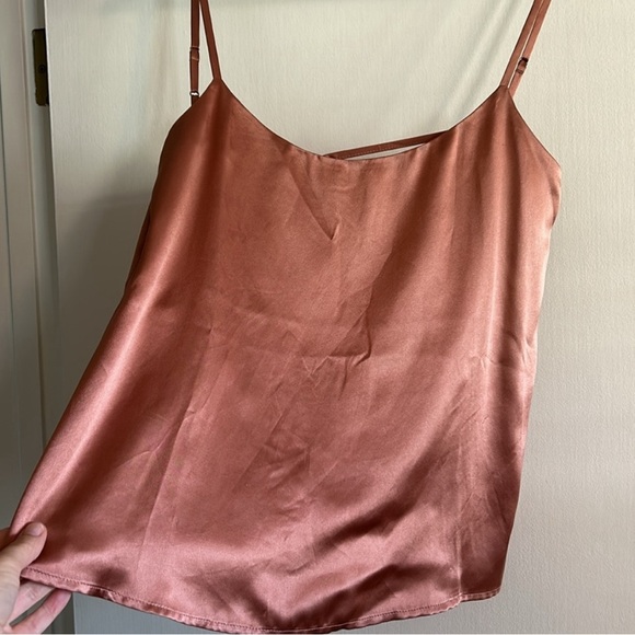 NWT - Reformation Nevada Top 100% Silk Size Small - Picture 6 of 6